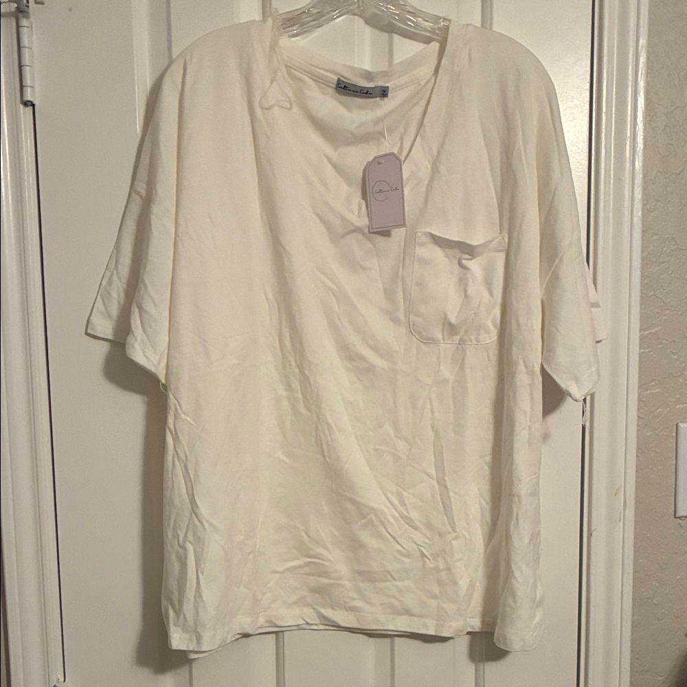 Elegant White Short Sleeve ladies Tee